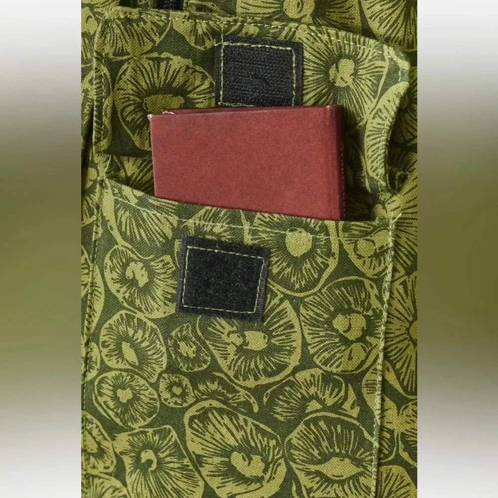 Earthbound Trading Mushroom Utility Sling Bag, Green, NWT - Picture 5 of 9